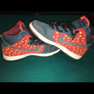 NIKE SB DUNK “QUAGMIRE”